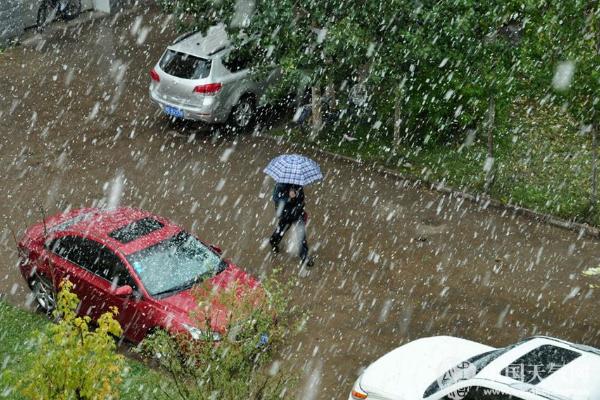 梦见雨夹雪是什么意思 女人梦到雨和雪有什么预兆